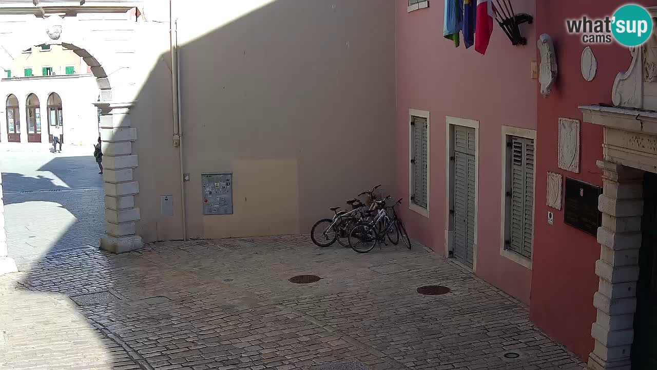 Webcam en direct Rovinj – L’arc de Balbi “Porte de la ville” – Istrie – Croatie
