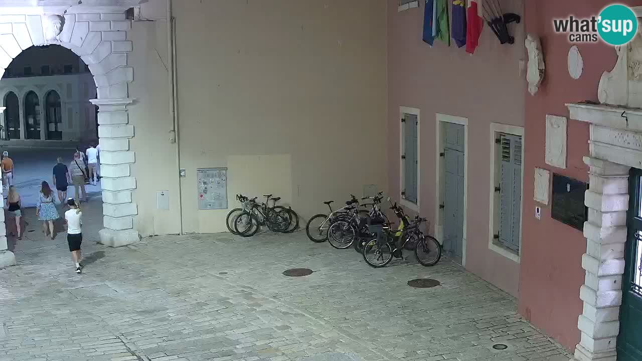 Webcam en vivo Rovinj – “Puerta de la ciudad” Proa de Balbi – Istria – Croacia