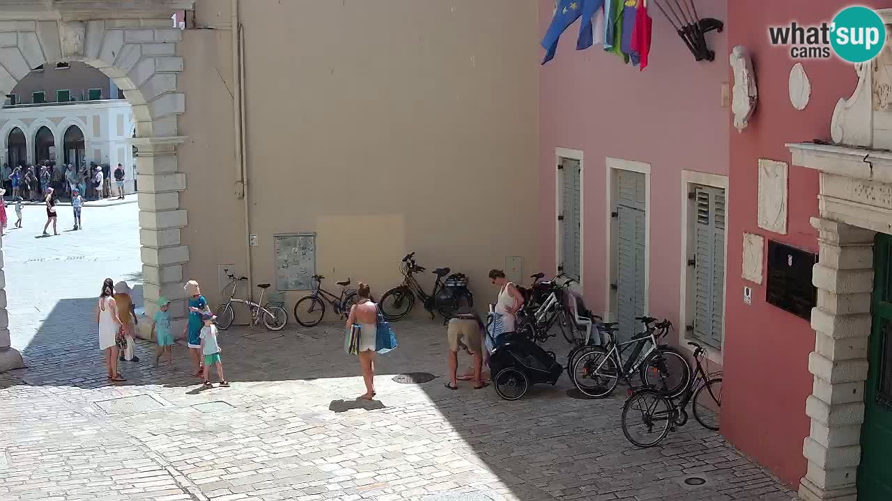 Spletna kamera Rovinj Mestna vrata – Balbijev lok – Istra – Hrvaška