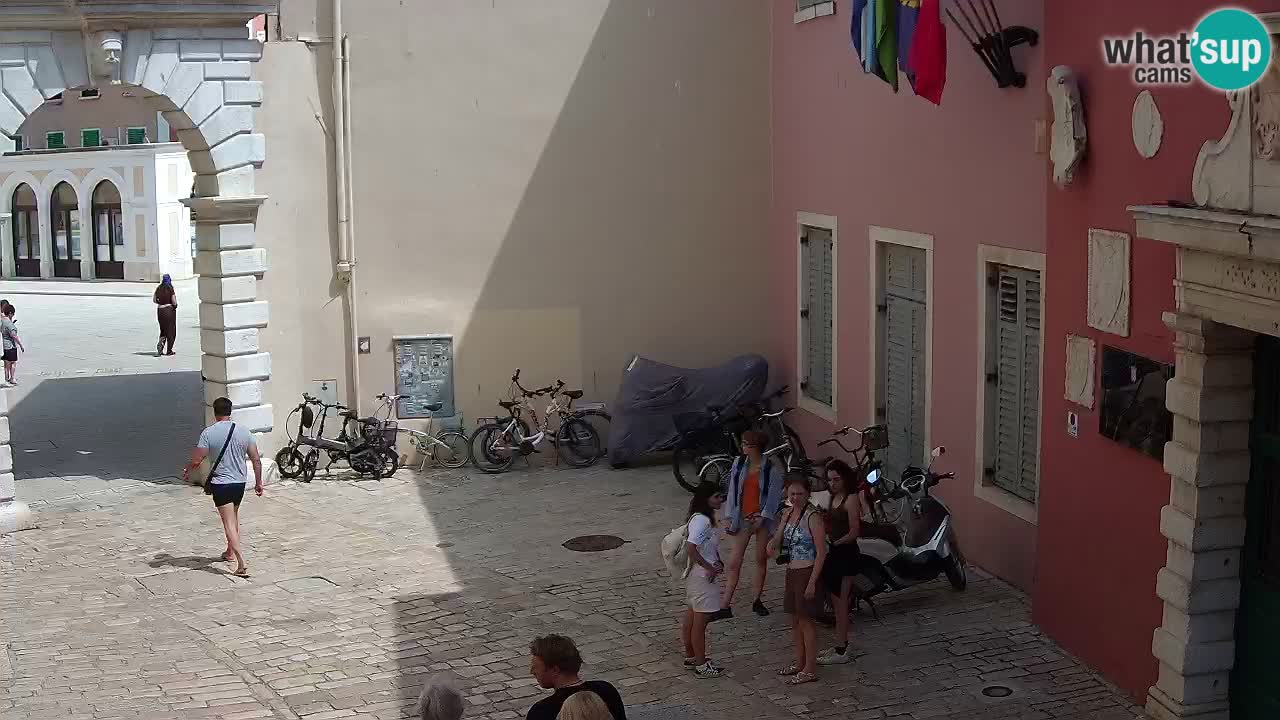 Webcam en vivo Rovinj – “Puerta de la ciudad” Proa de Balbi – Istria – Croacia