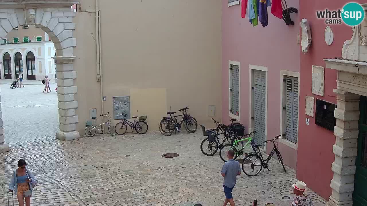 Webcam en vivo Rovinj – “Puerta de la ciudad” Proa de Balbi – Istria – Croacia