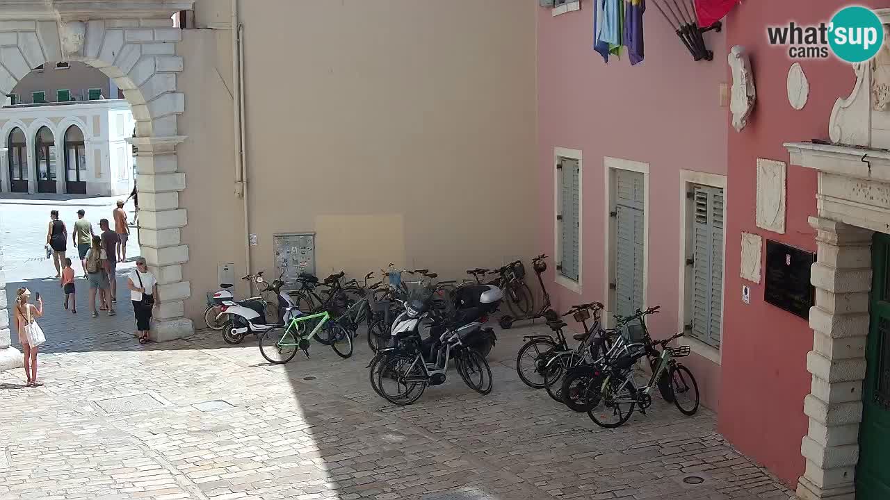 Webcam en vivo Rovinj – “Puerta de la ciudad” Proa de Balbi – Istria – Croacia