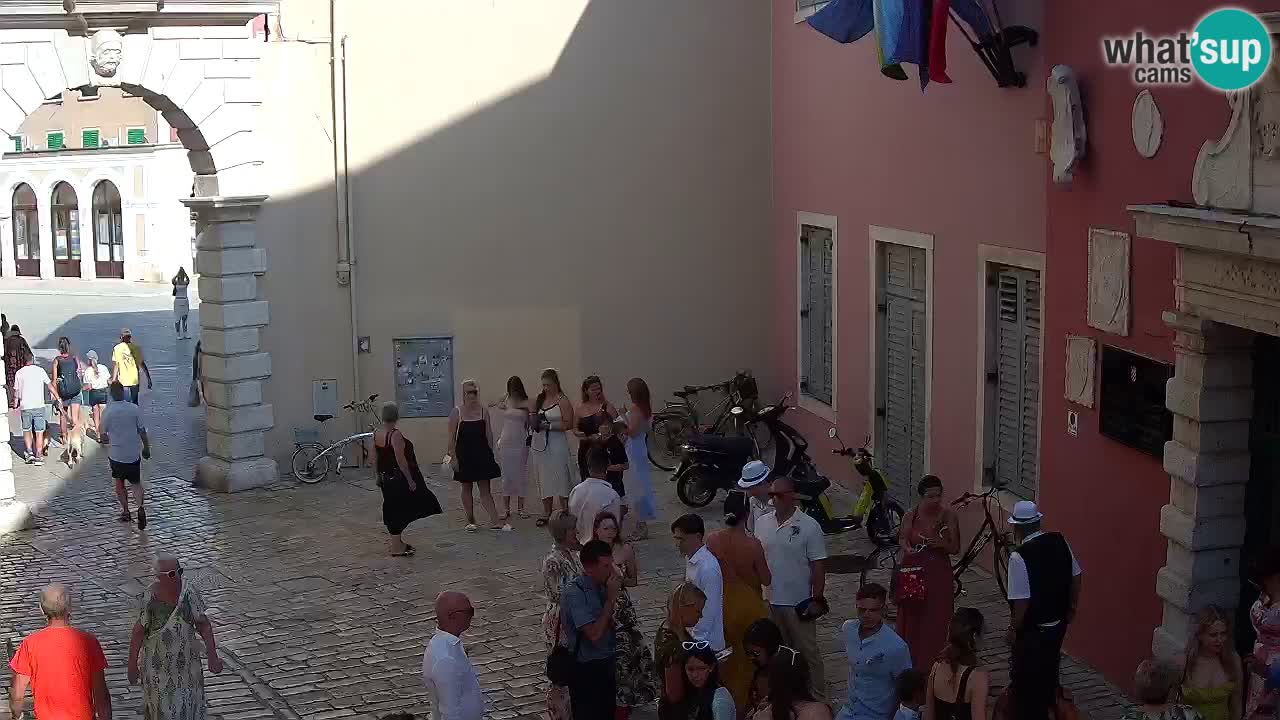 Webcam en vivo Rovinj – “Puerta de la ciudad” Proa de Balbi – Istria – Croacia