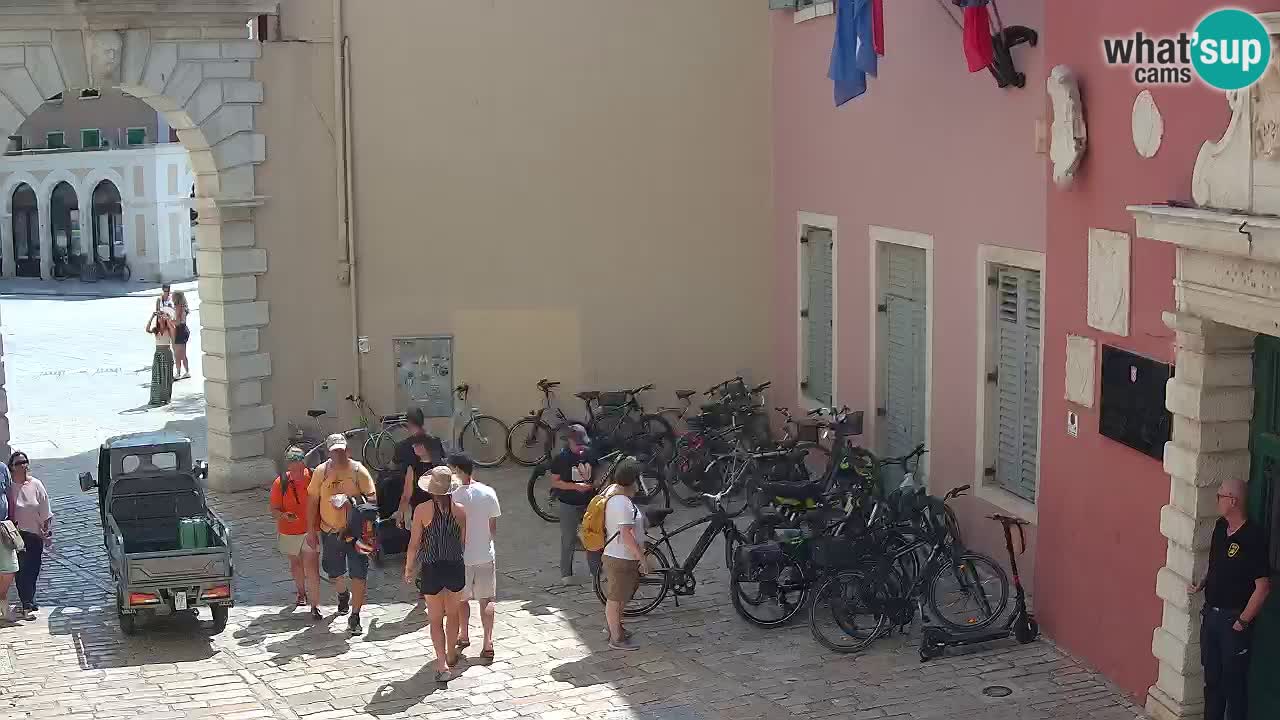 Spletna kamera Rovinj Mestna vrata – Balbijev lok – Istra – Hrvaška