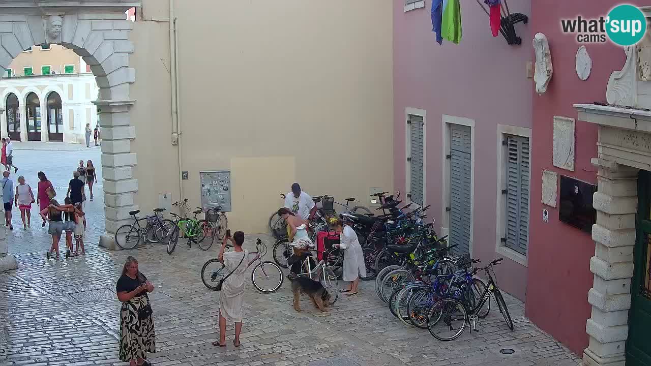 Spletna kamera Rovinj Mestna vrata – Balbijev lok – Istra – Hrvaška
