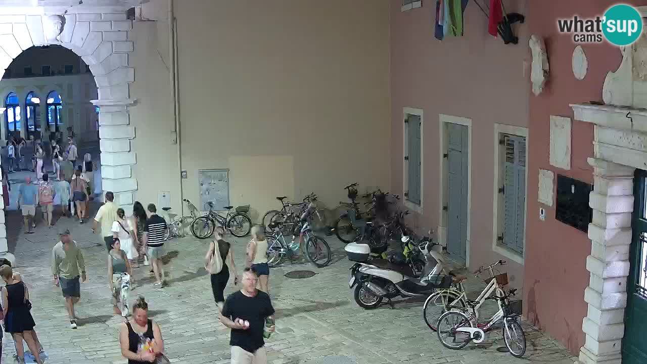 Live Rovigno webcam – Arco di Balbi “Porta della città” – Istria