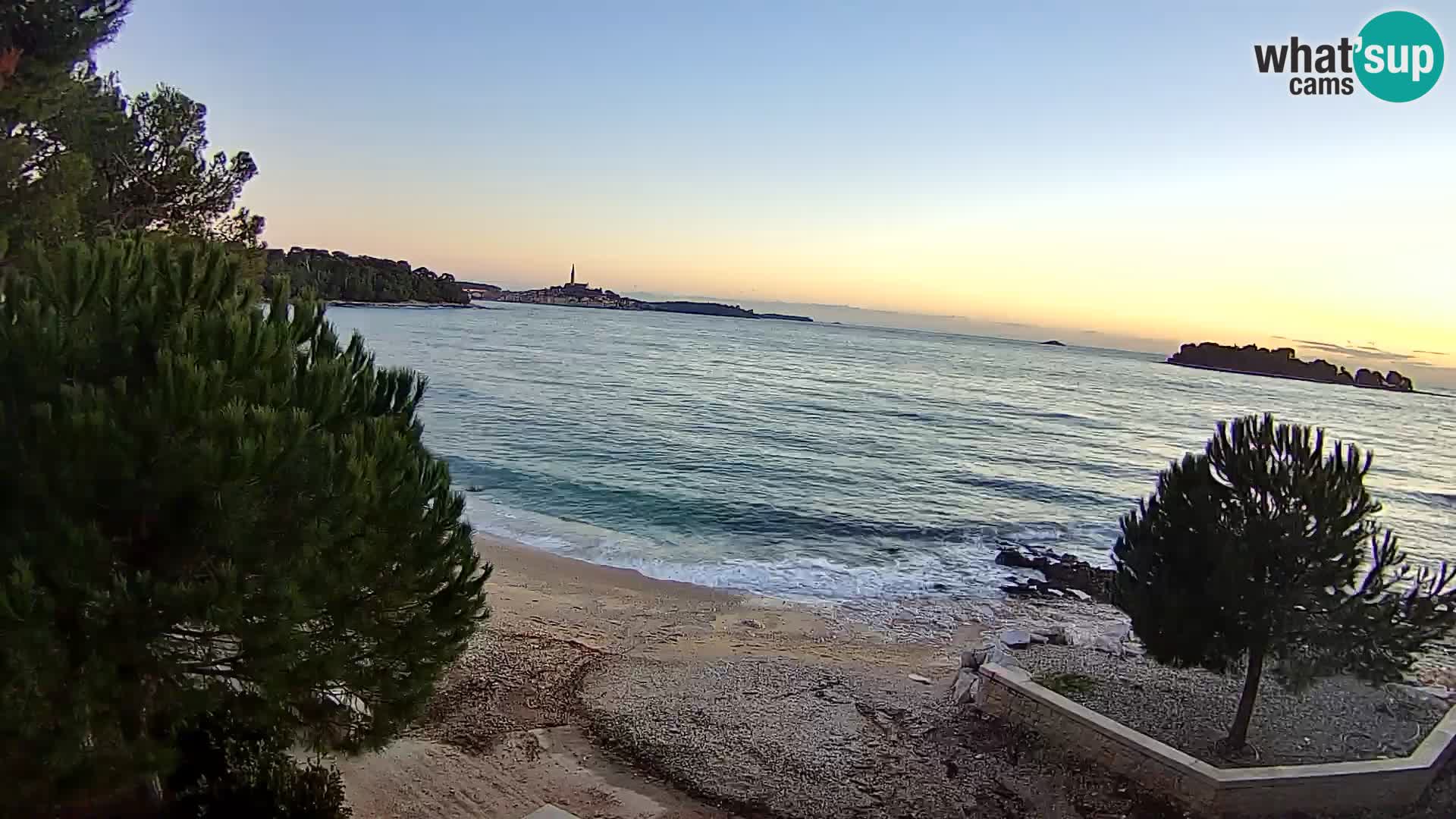Spletna kamera plaža Borik Rovinj