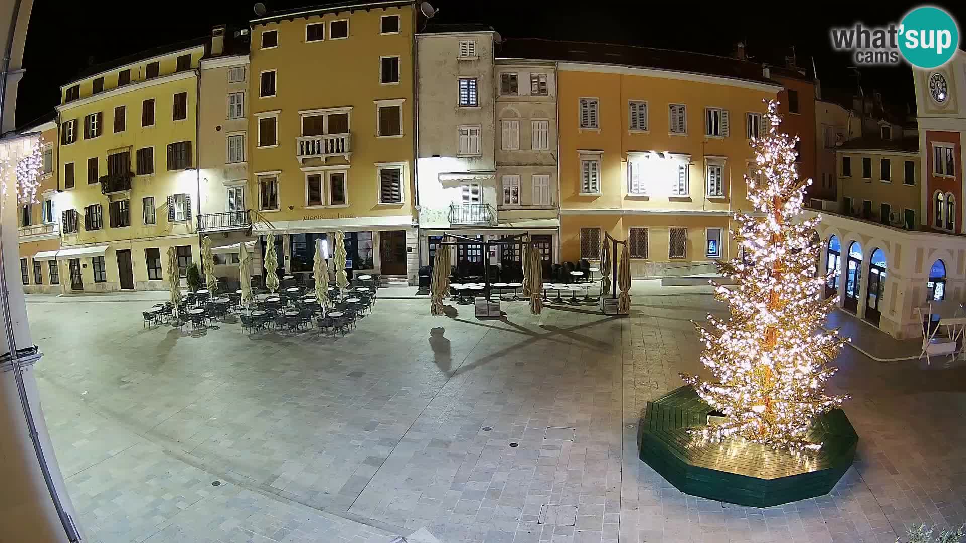 Spletna kamera Rovinj Center – Glavni trg