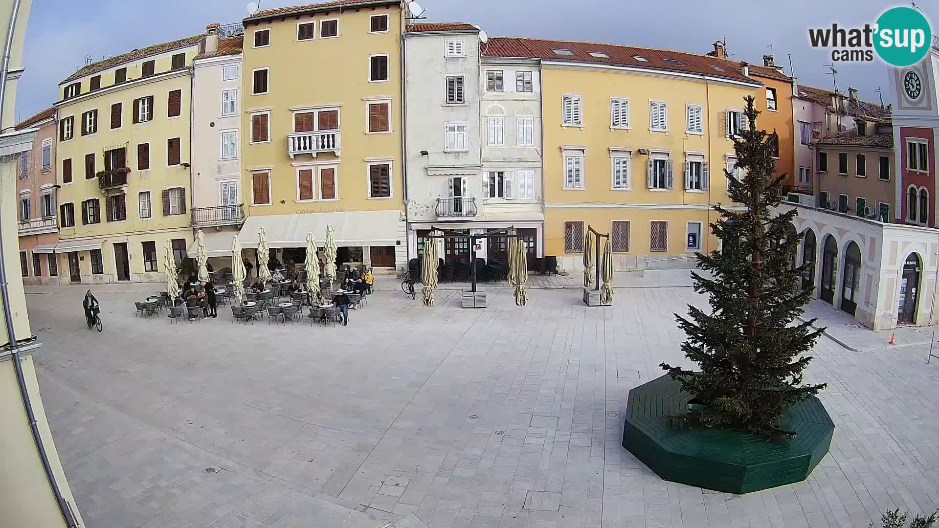 Spletna kamera Rovinj Center – Glavni trg