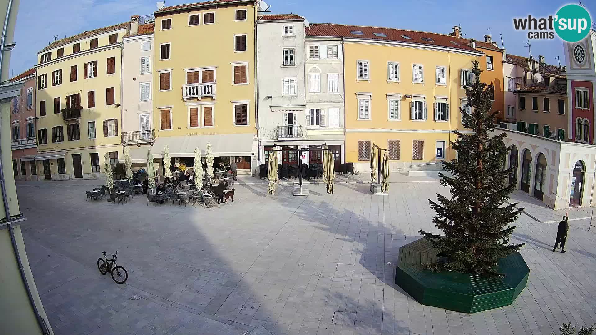 Webcam Rovinj Zentrum – Hauptplatz in Echtzeit