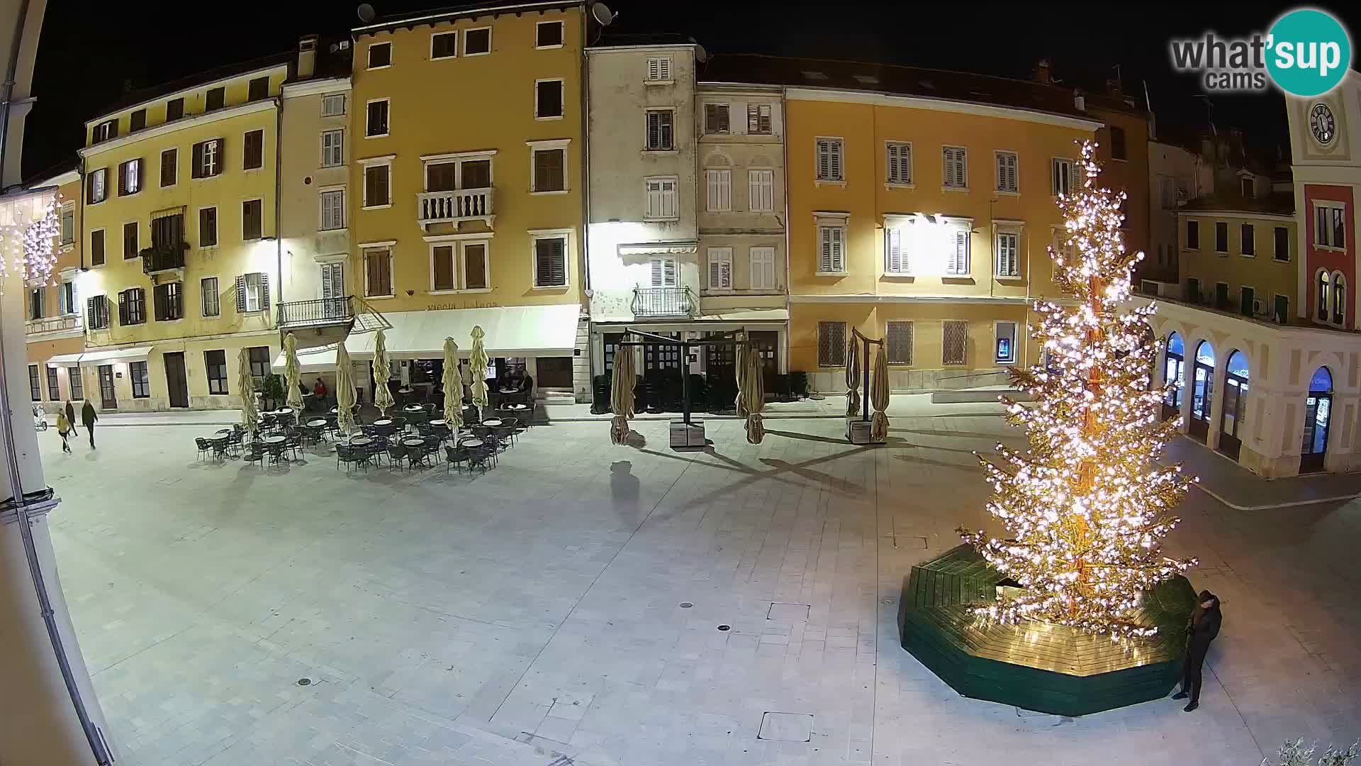 Spletna kamera Rovinj Center – Glavni trg