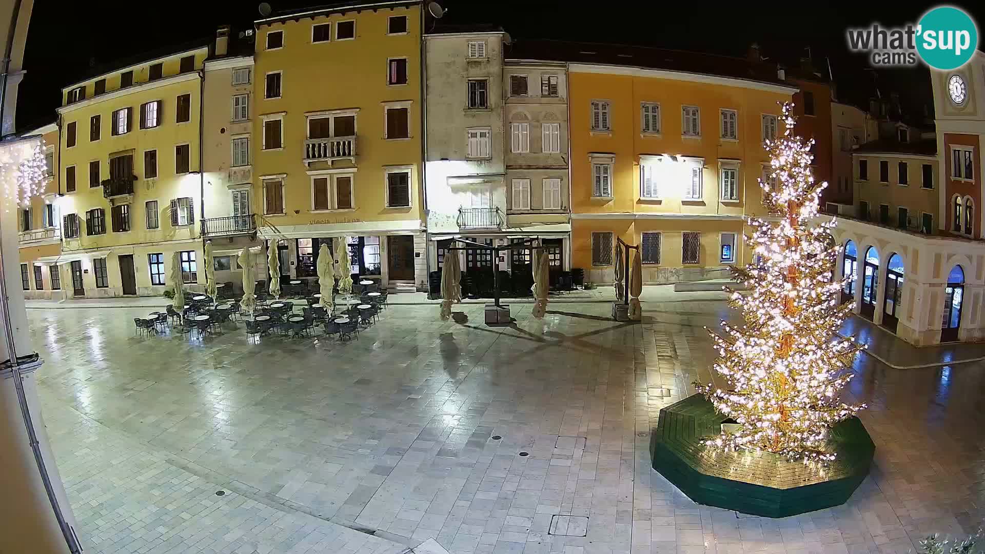 Spletna kamera Rovinj Center – Glavni trg