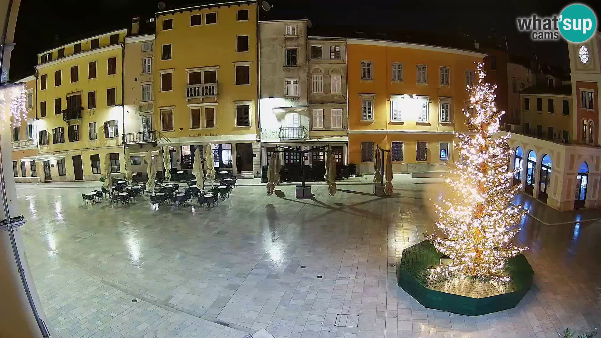 Spletna kamera Rovinj Center – Glavni trg