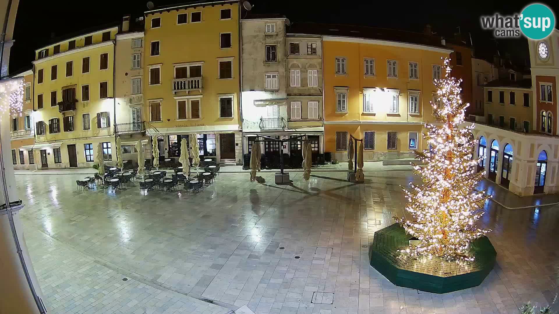 Spletna kamera Rovinj Center – Glavni trg