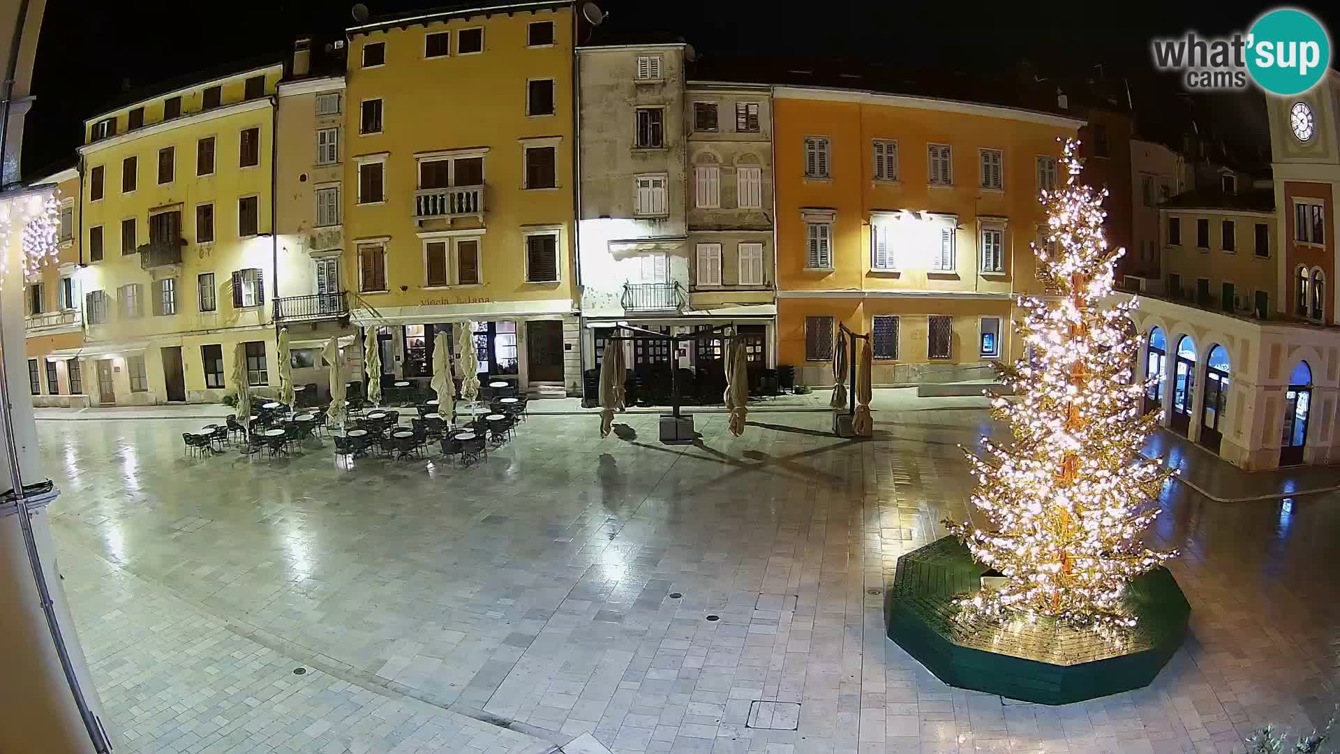 Spletna kamera Rovinj Center – Glavni trg