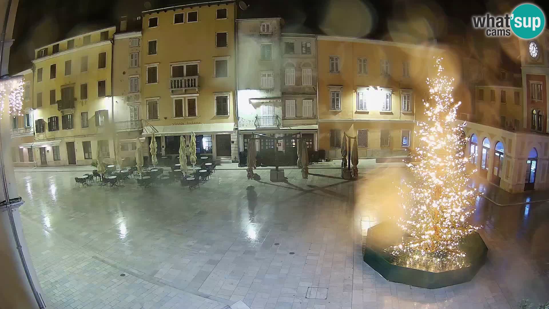 Webcam Rovinj Zentrum – Hauptplatz in Echtzeit