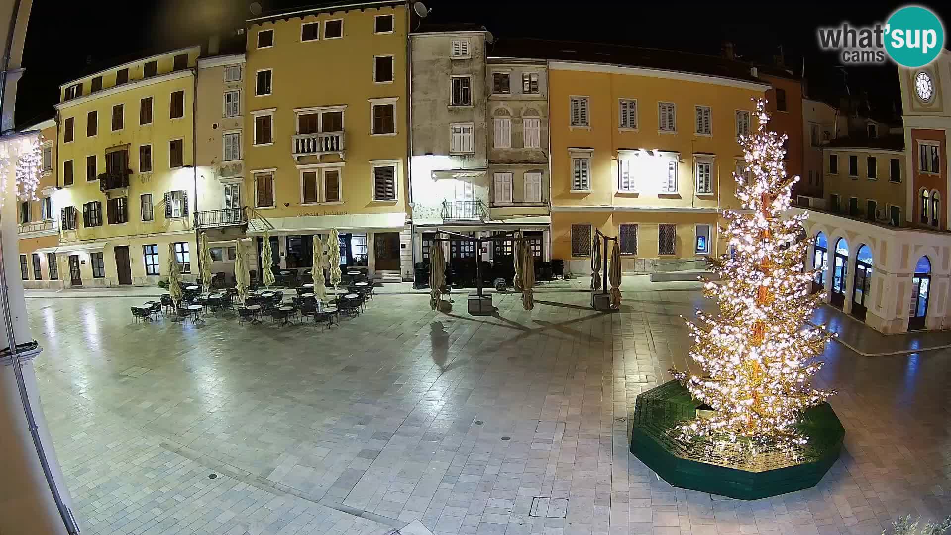 Spletna kamera Rovinj Center – Glavni trg