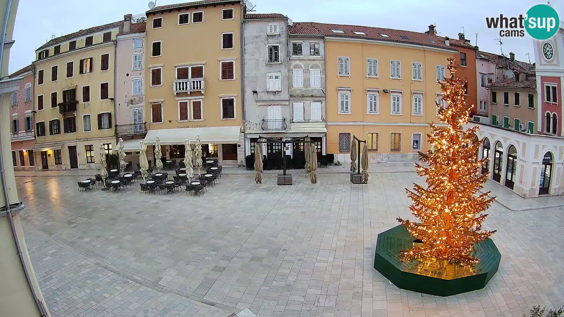 Webcam Rovinj Zentrum – Hauptplatz in Echtzeit