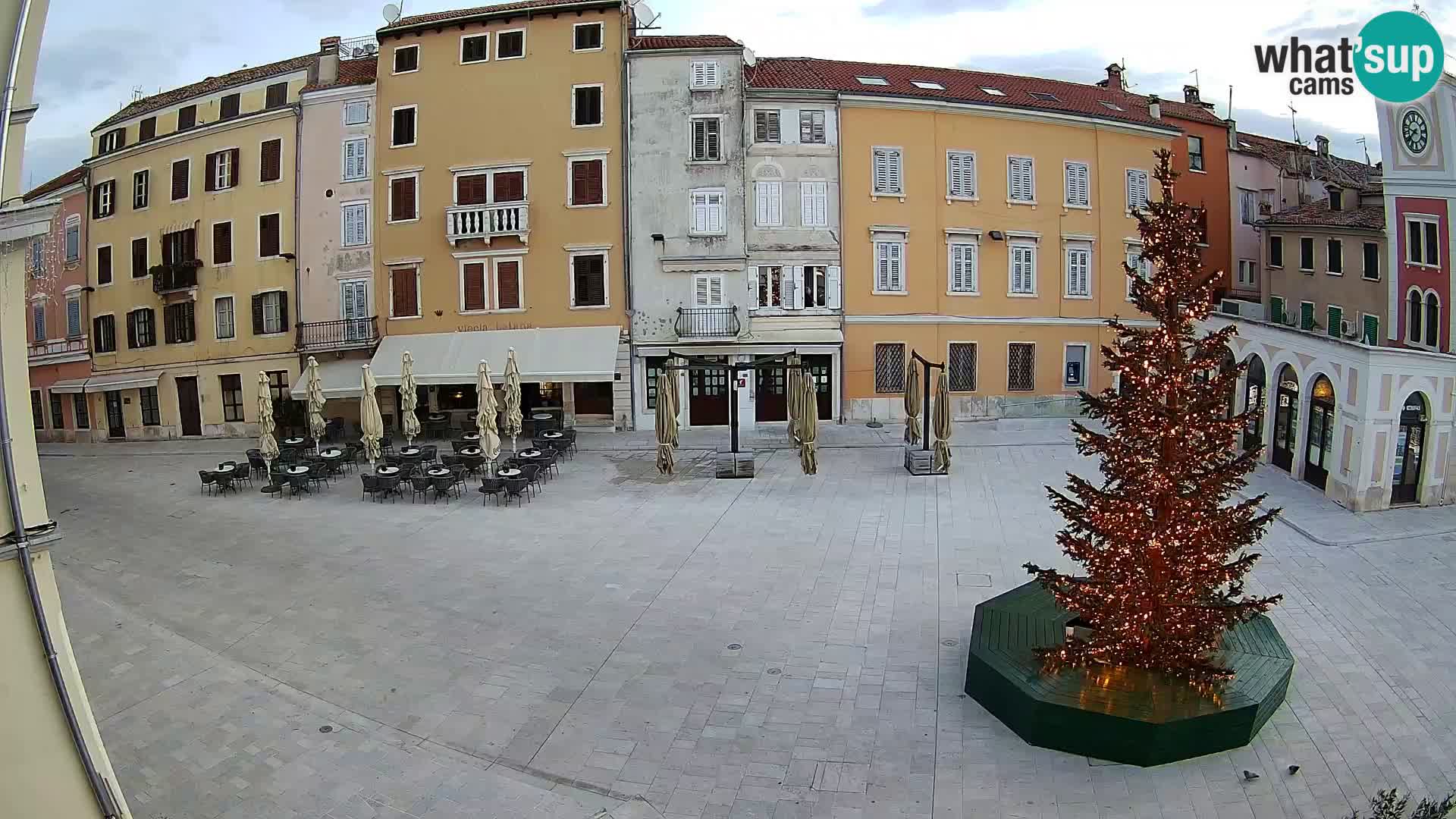 Webcam Rovinj Zentrum – Hauptplatz in Echtzeit