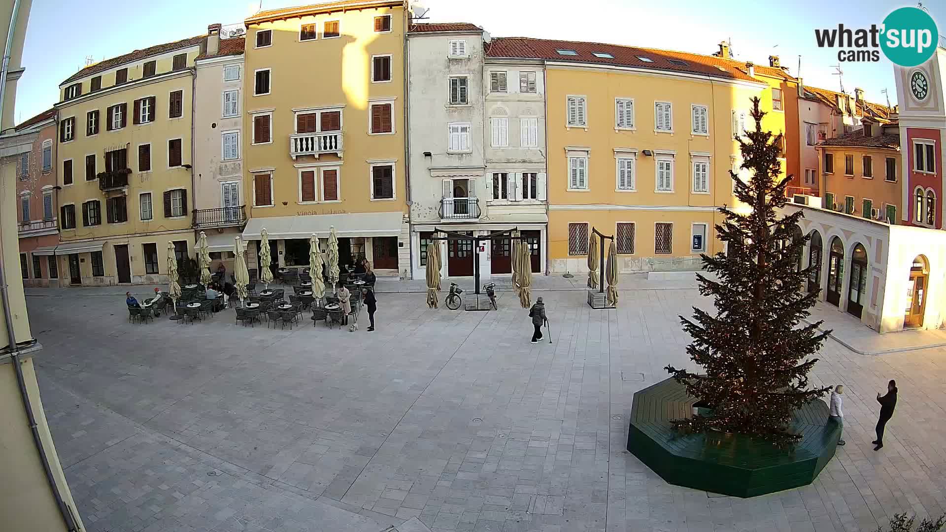 Spletna kamera Rovinj Center – Glavni trg