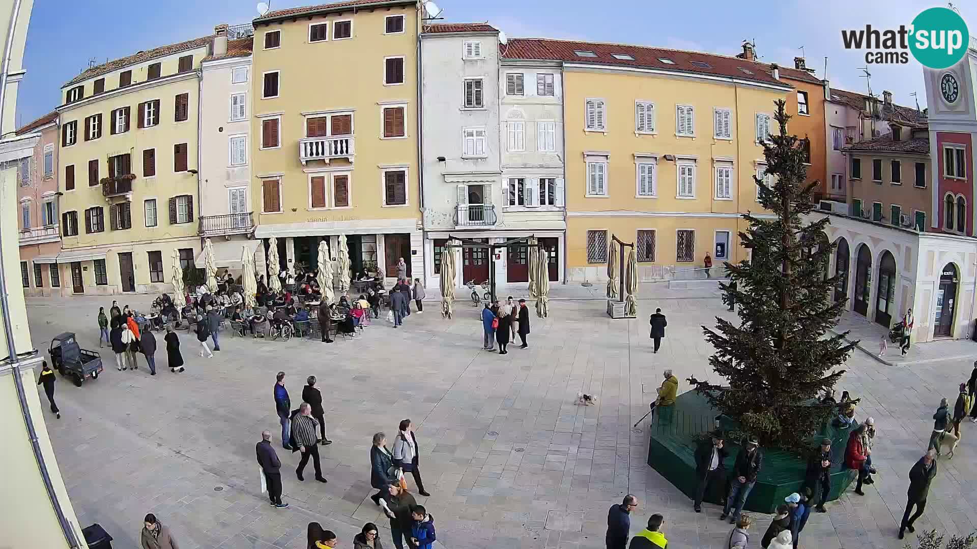 Spletna kamera Rovinj Center – Glavni trg