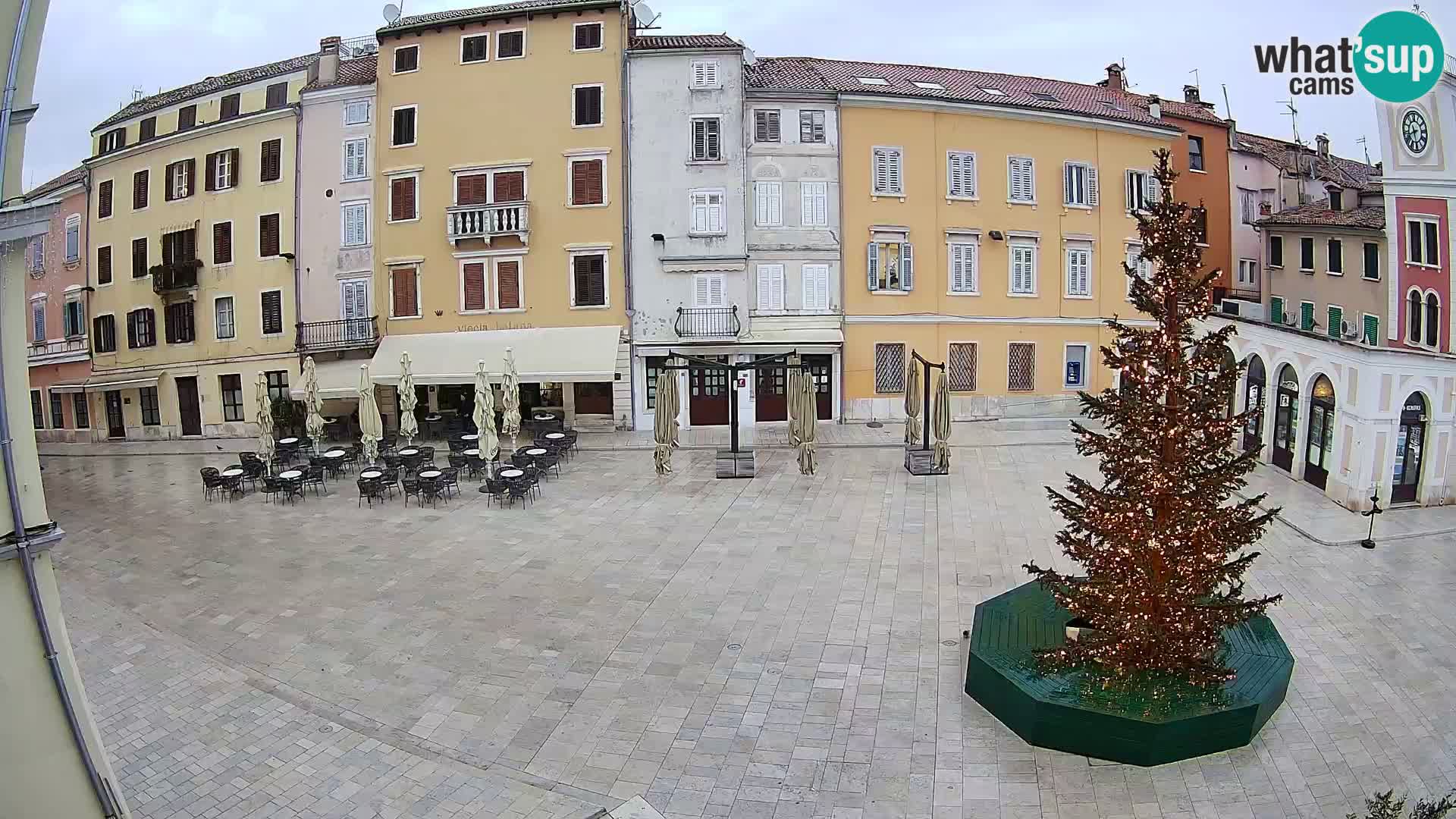 Webcam Rovinj Zentrum – Hauptplatz in Echtzeit