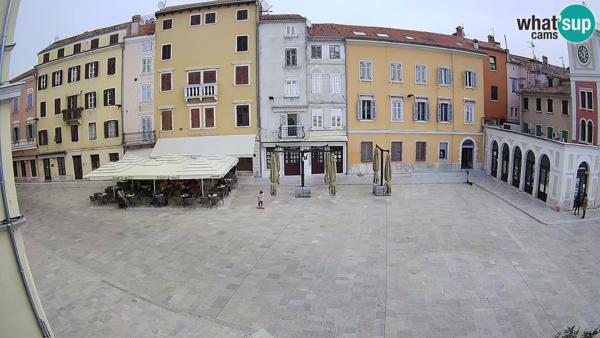 Spletna kamera Rovinj Center – Glavni trg