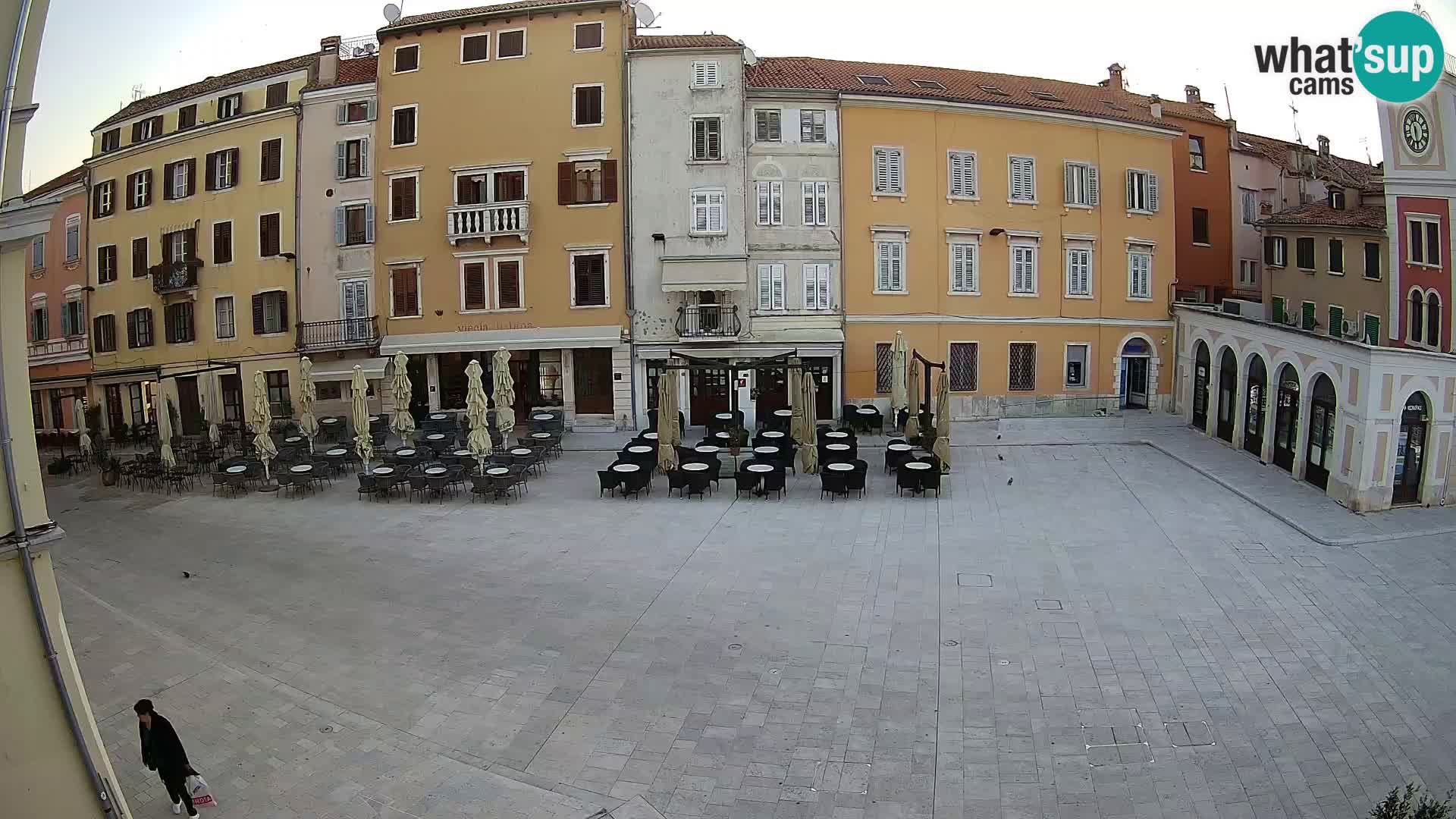 Spletna kamera Rovinj Center – Glavni trg