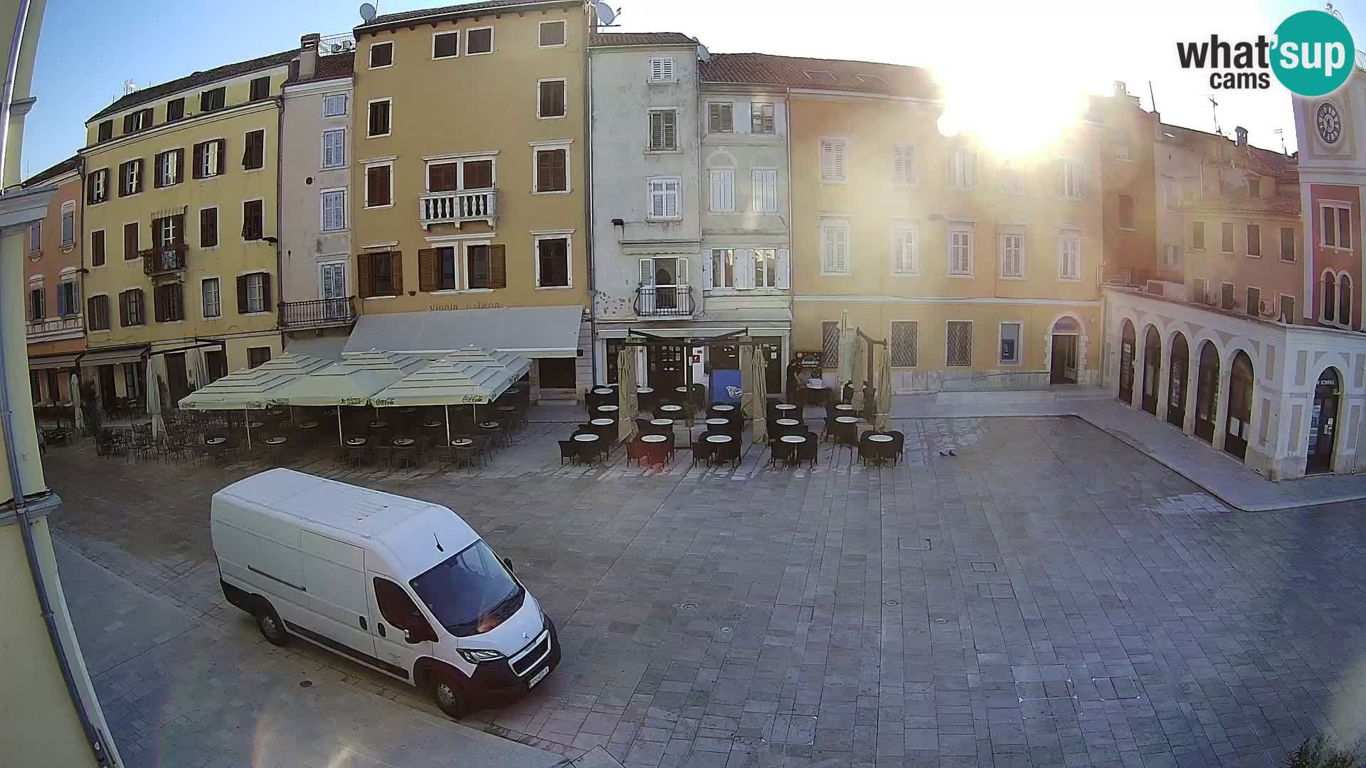 Spletna kamera Rovinj Center – Glavni trg