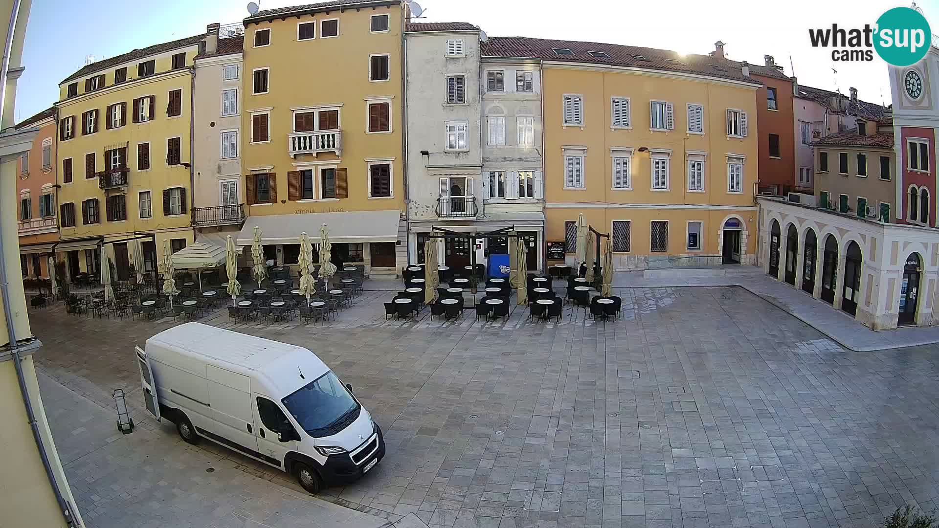 Spletna kamera Rovinj Center – Glavni trg