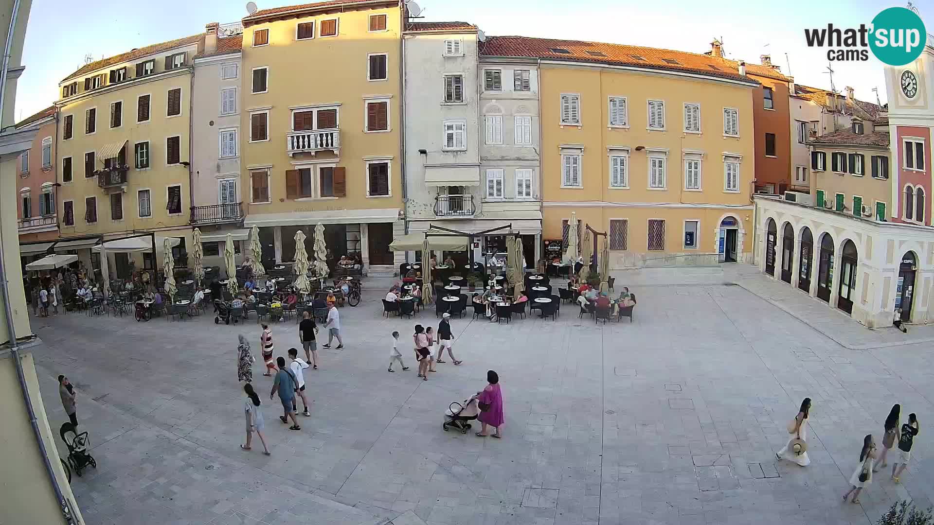 Spletna kamera Rovinj Center – Glavni trg