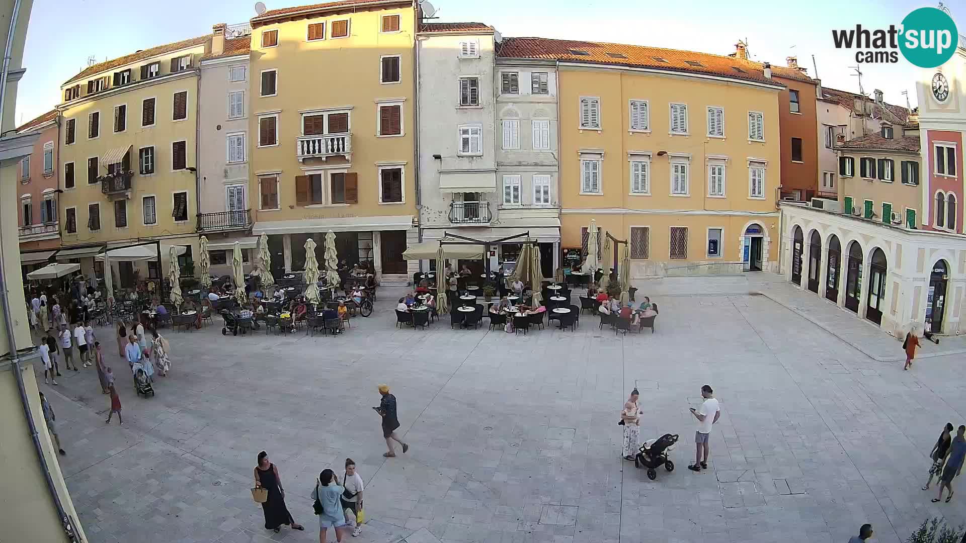 Spletna kamera Rovinj Center – Glavni trg