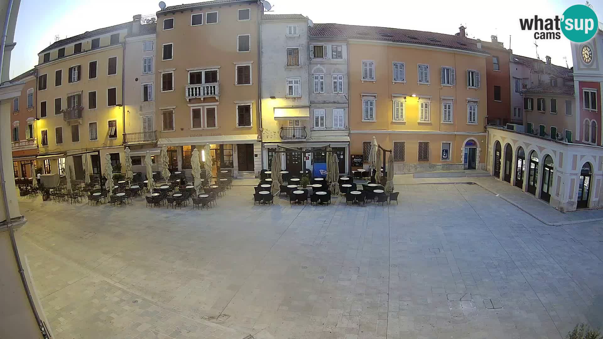 Spletna kamera Rovinj Center – Glavni trg