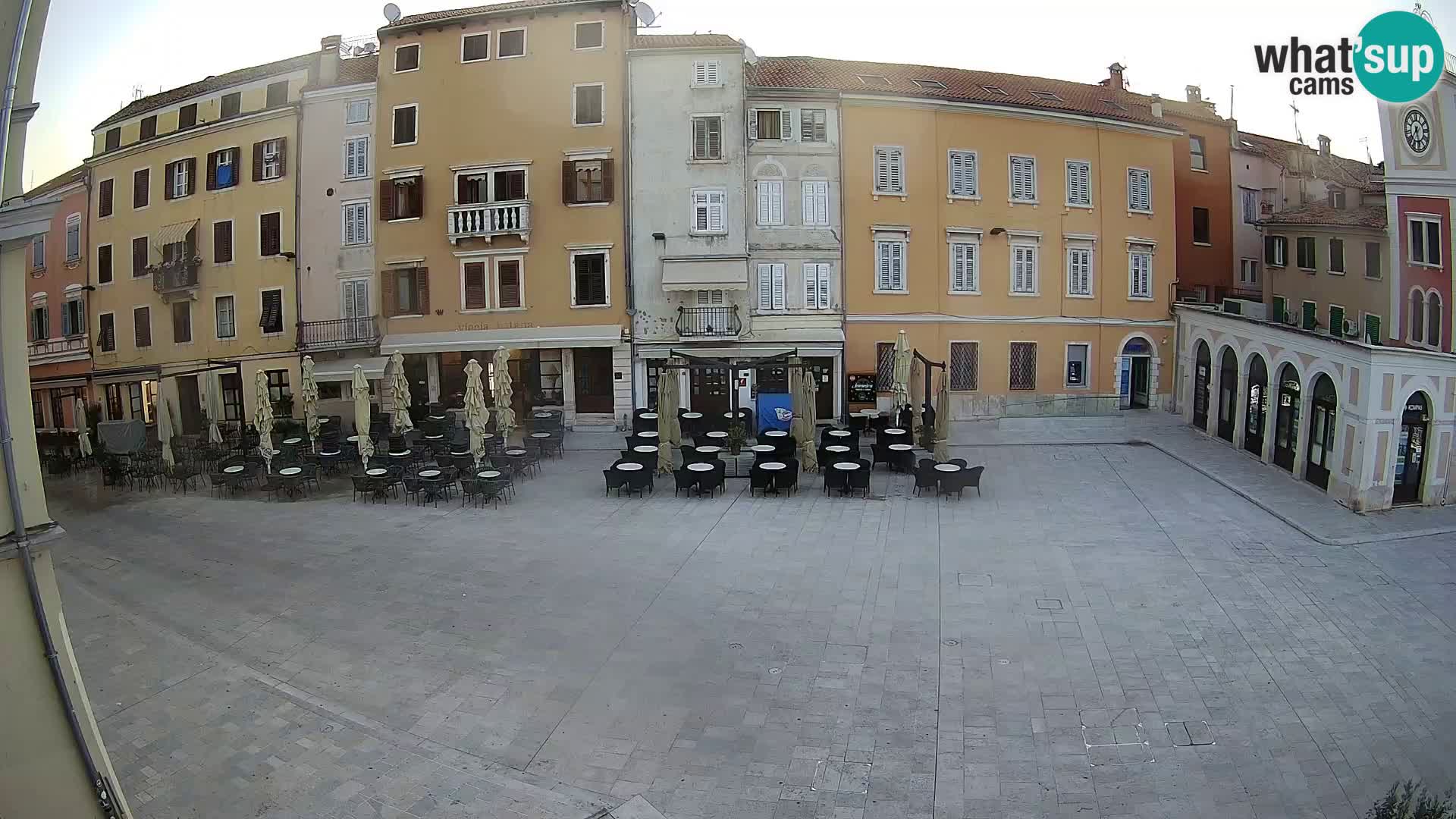 Spletna kamera Rovinj Center – Glavni trg