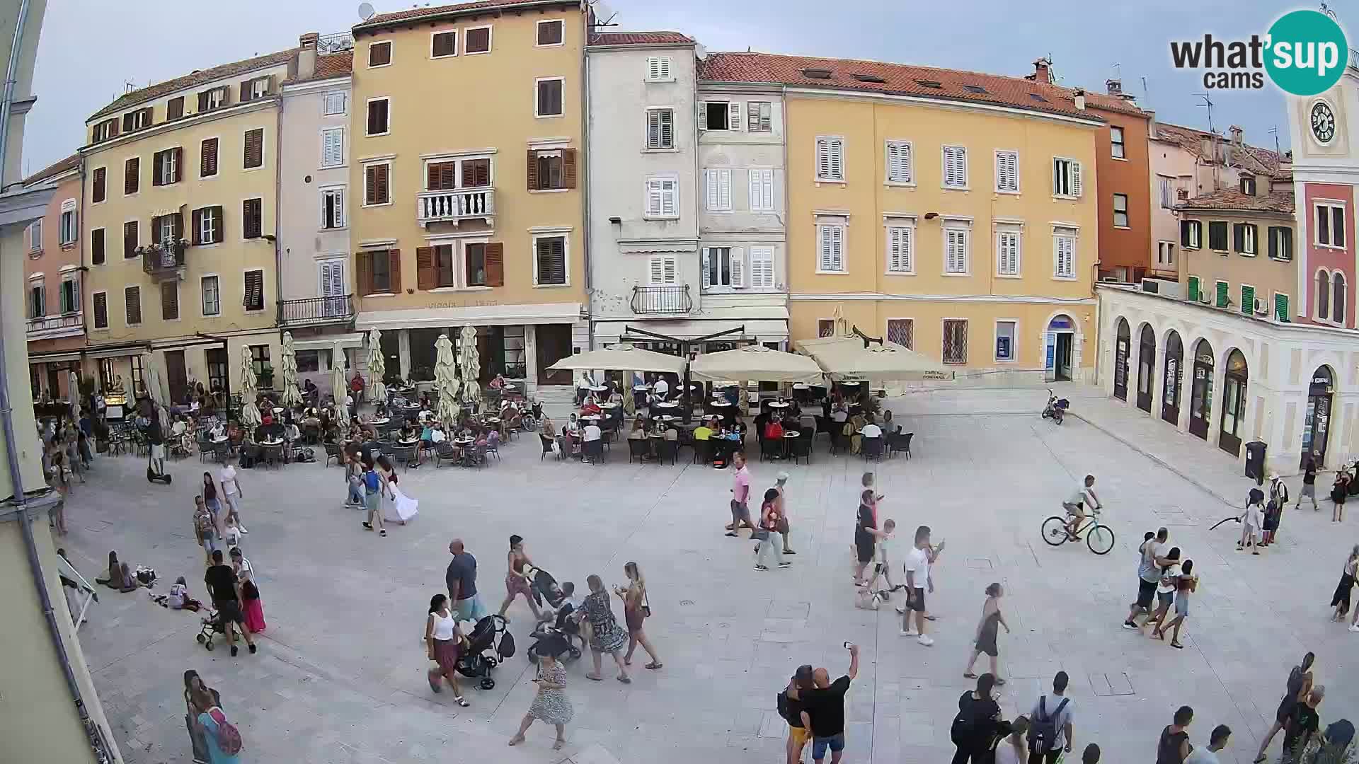 Spletna kamera Rovinj Center – Glavni trg