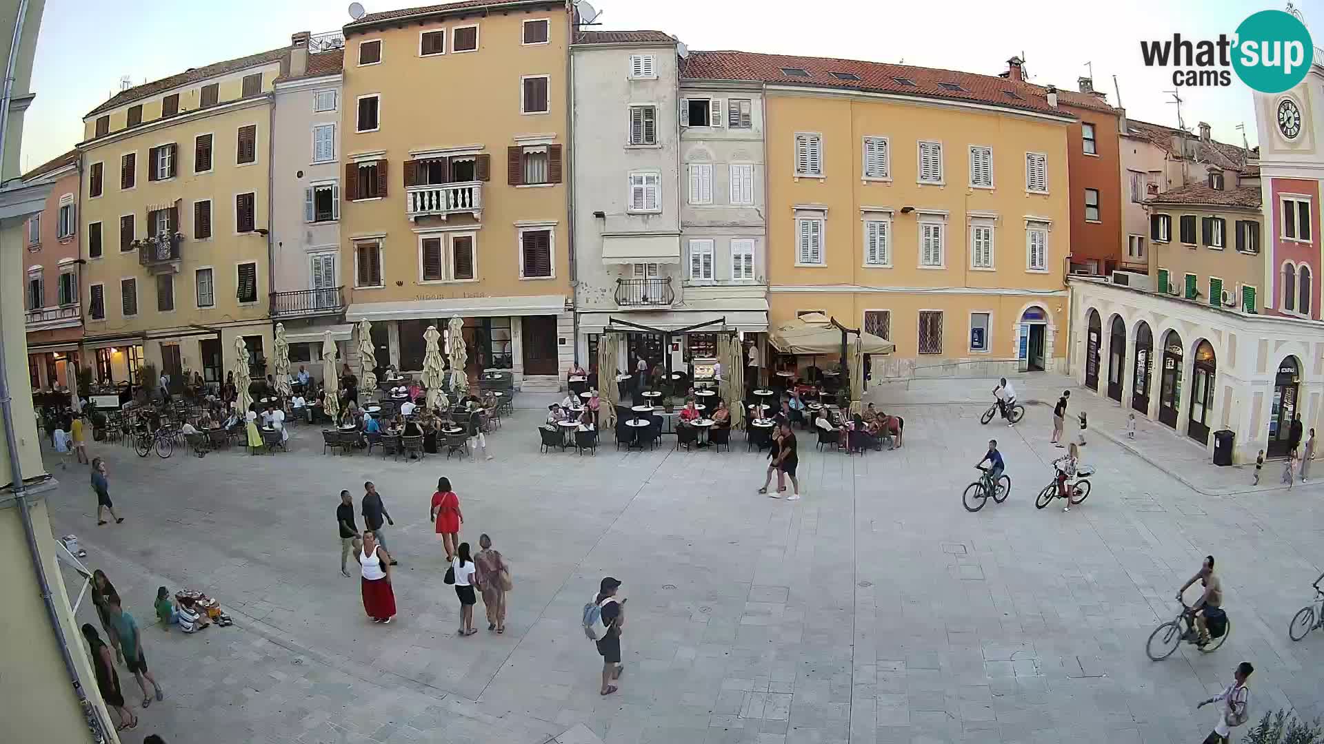 Spletna kamera Rovinj Center – Glavni trg