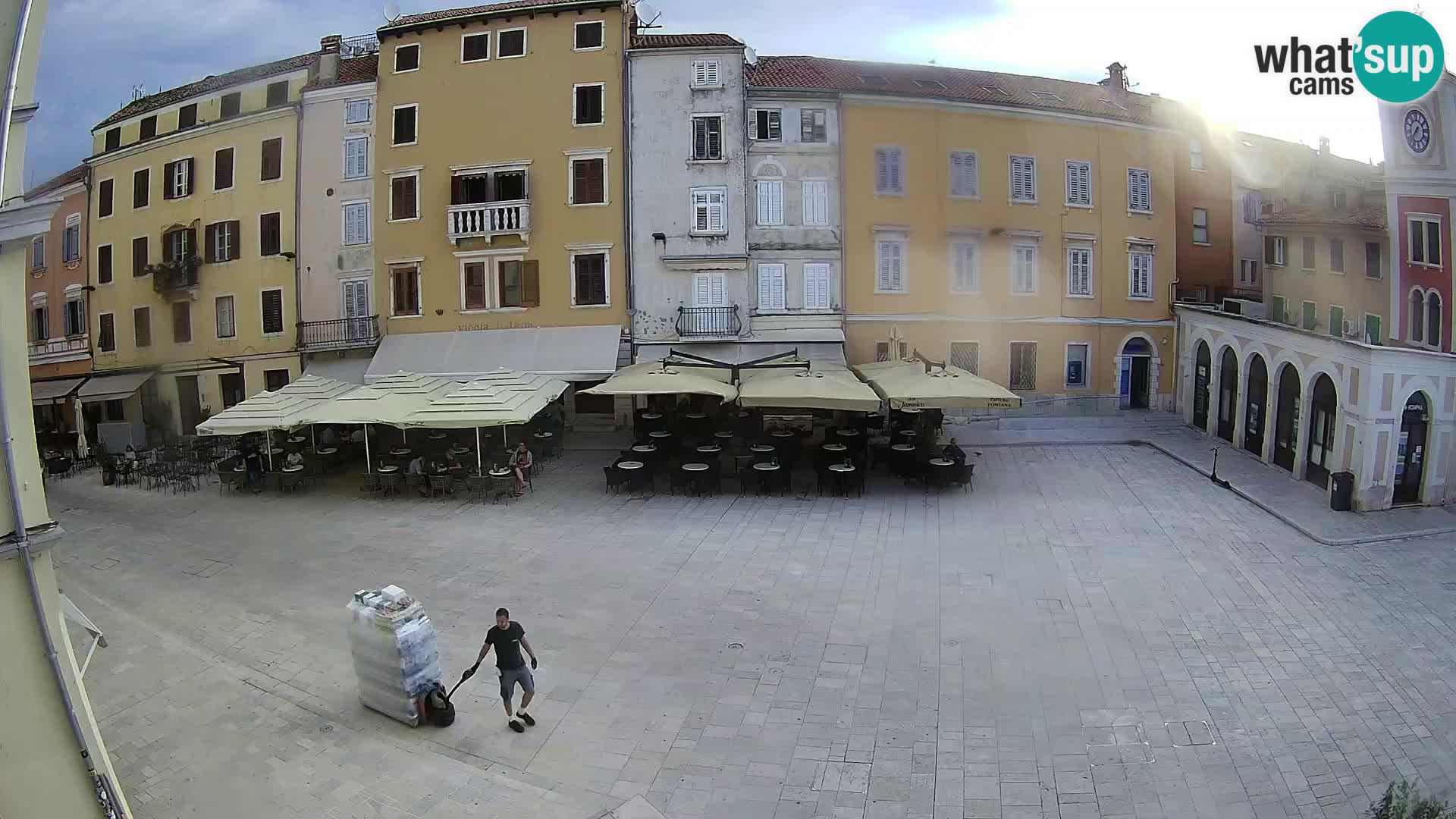 Webcam Rovinj Zentrum – Hauptplatz in Echtzeit