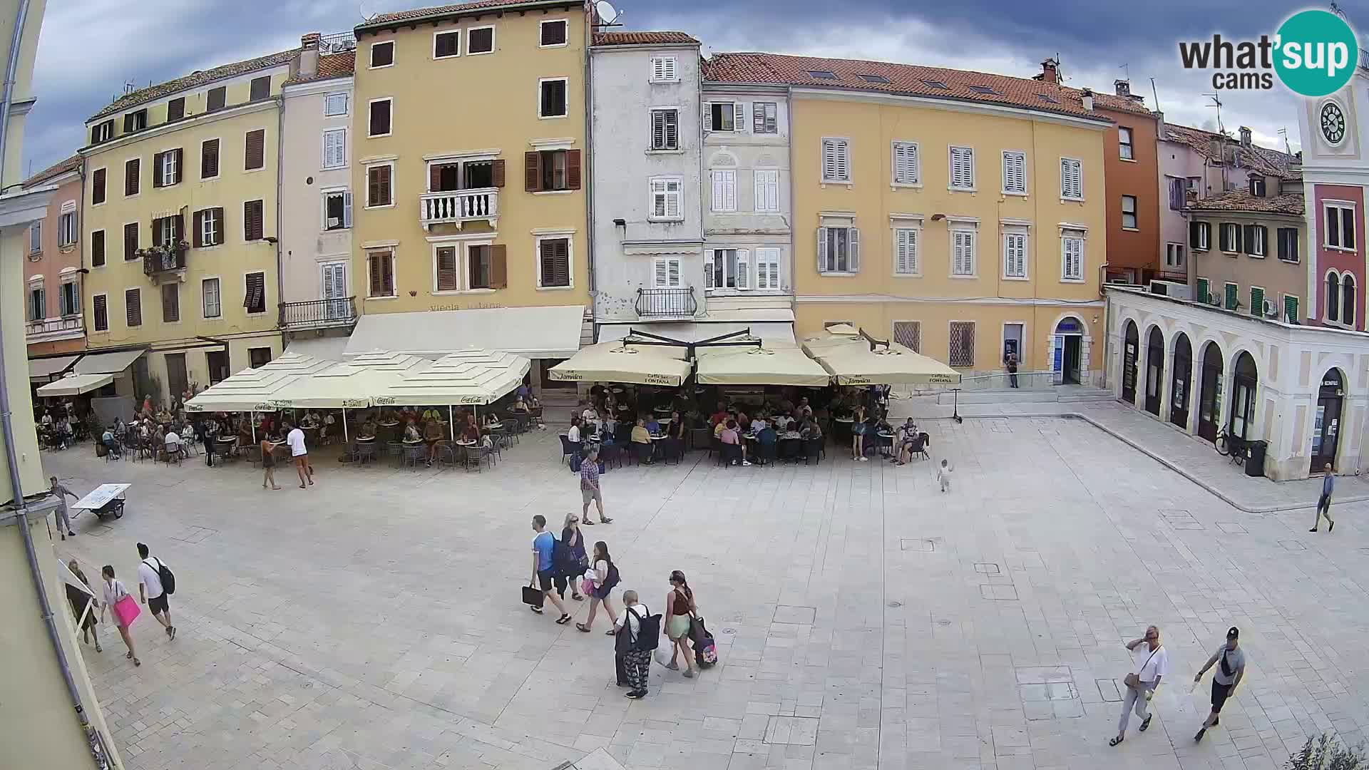 Spletna kamera Rovinj Center – Glavni trg