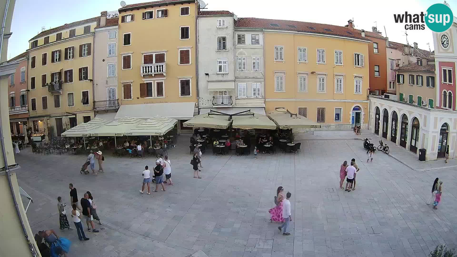 Spletna kamera Rovinj Center – Glavni trg