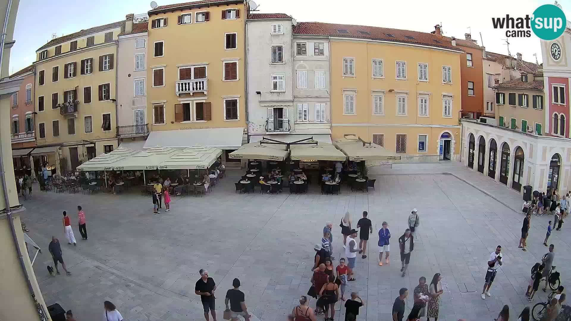 Spletna kamera Rovinj Center – Glavni trg