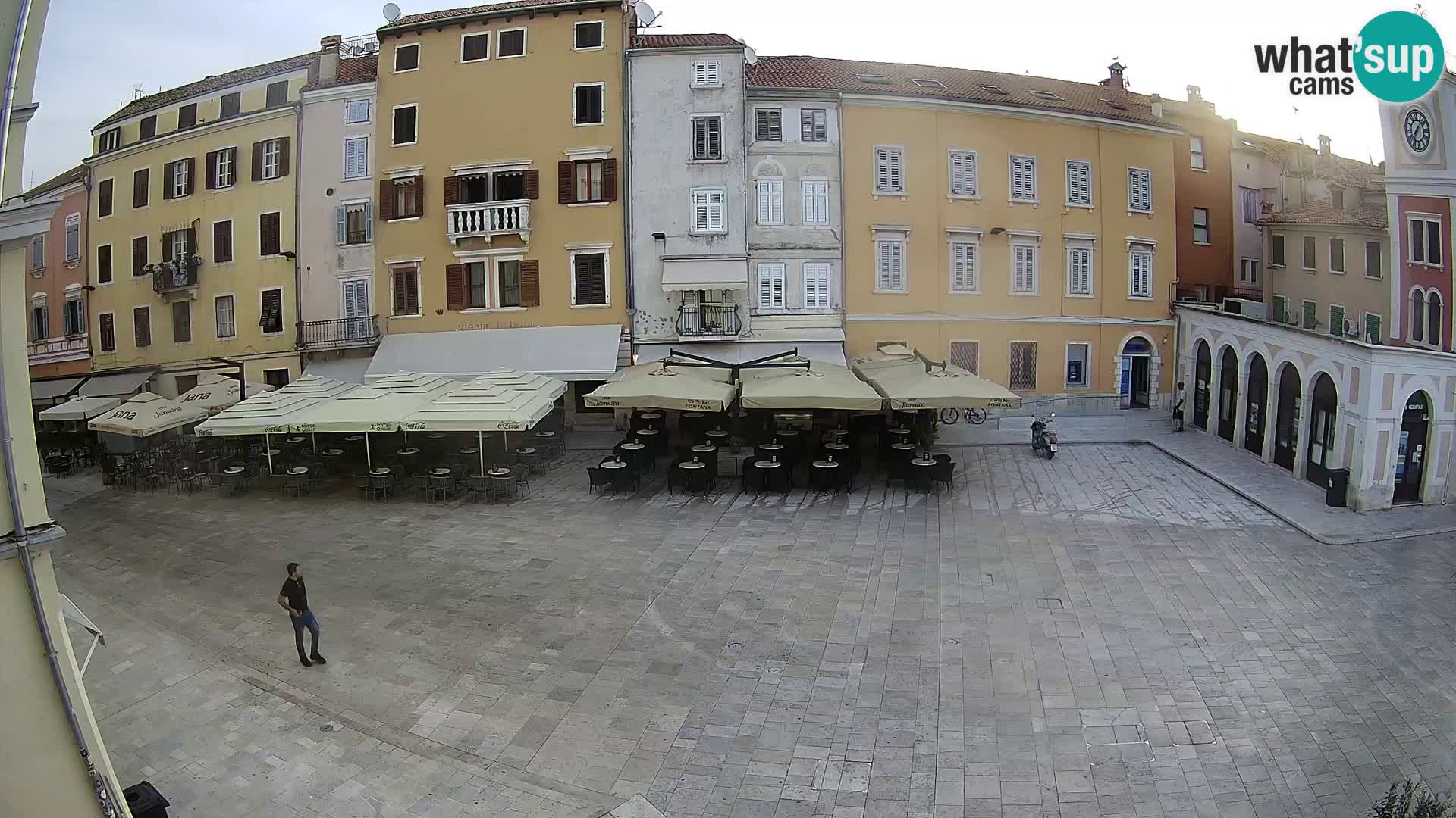 Spletna kamera Rovinj Center – Glavni trg