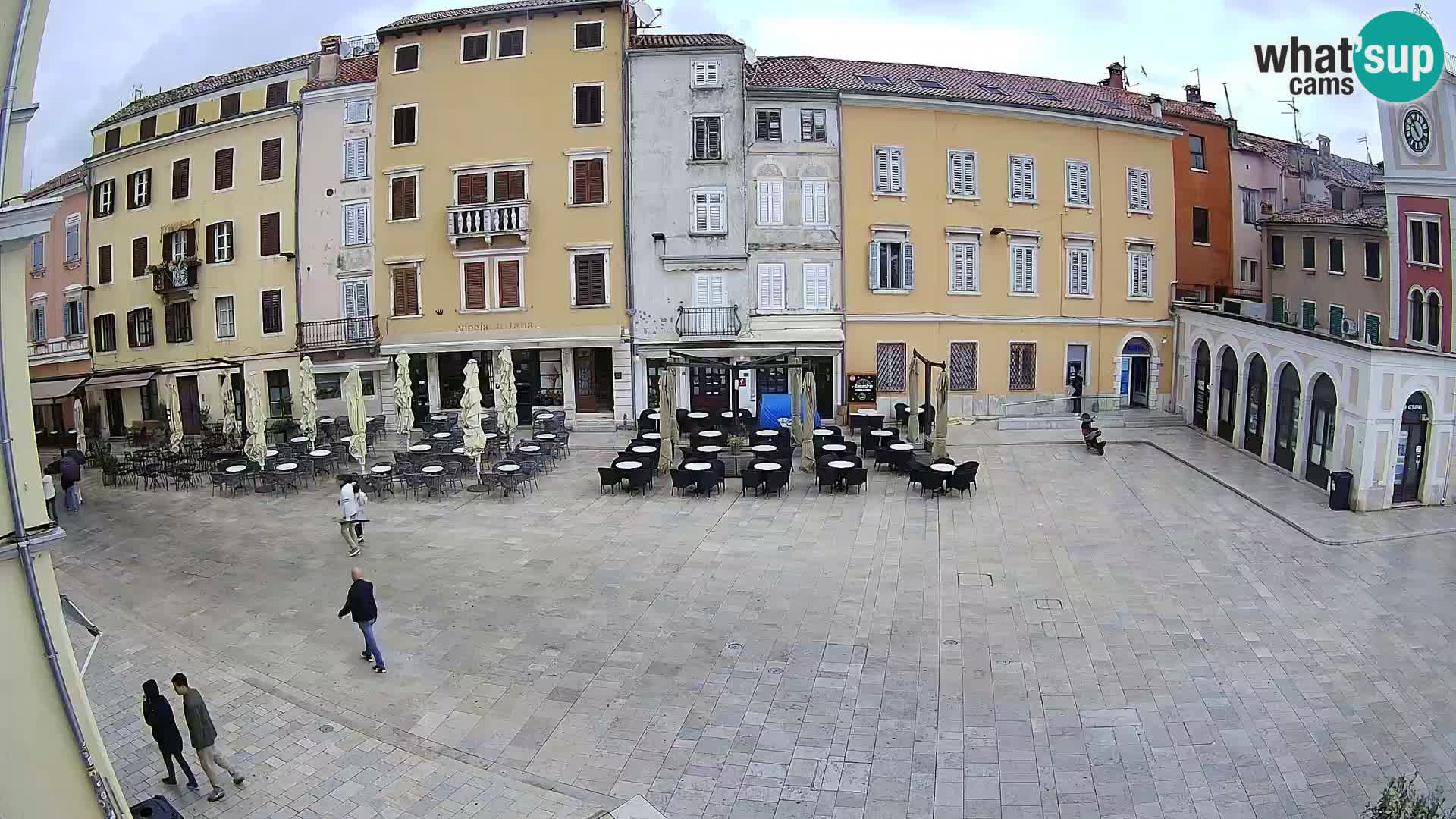 Spletna kamera Rovinj Center – Glavni trg