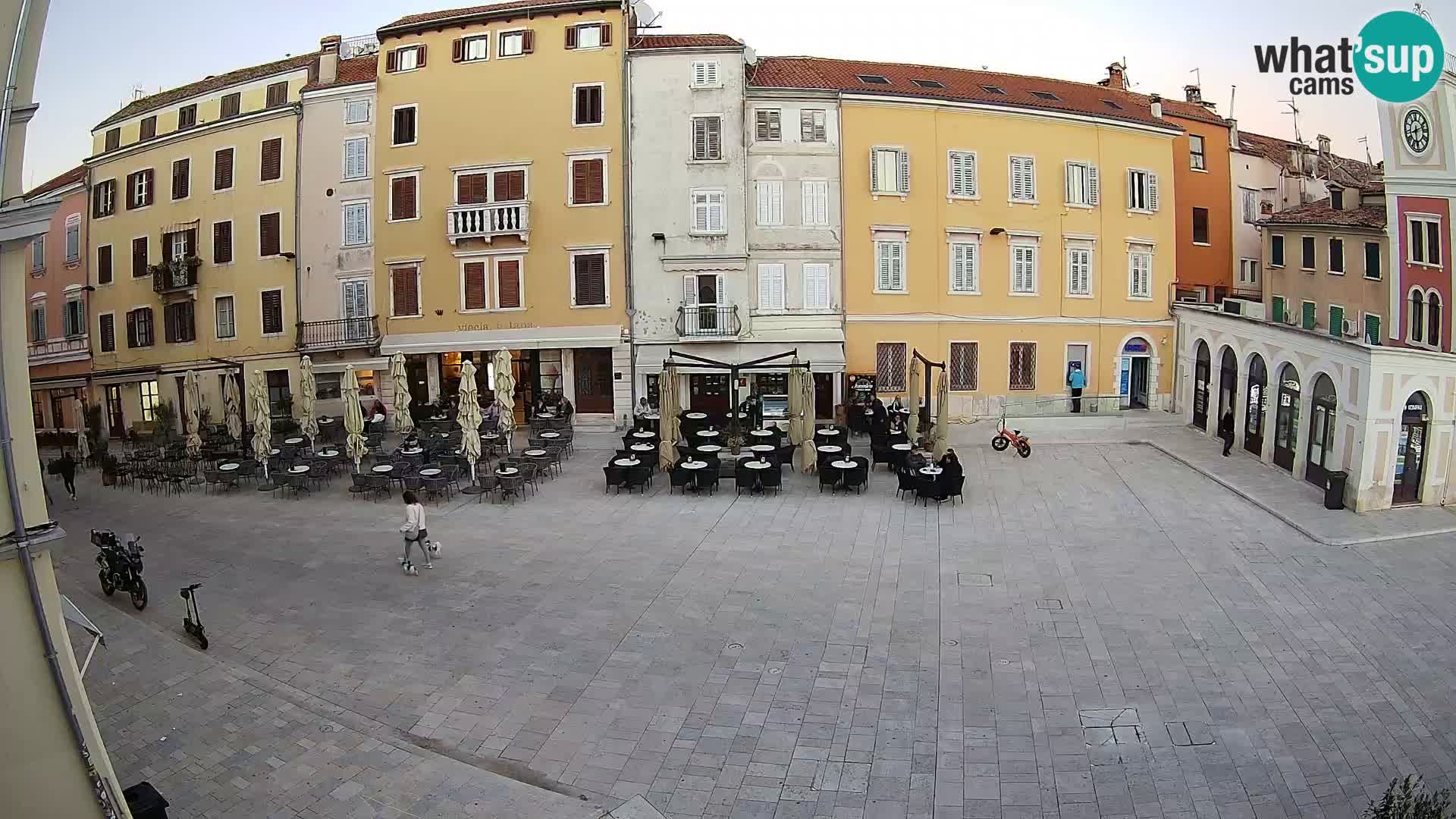 Spletna kamera Rovinj Center – Glavni trg