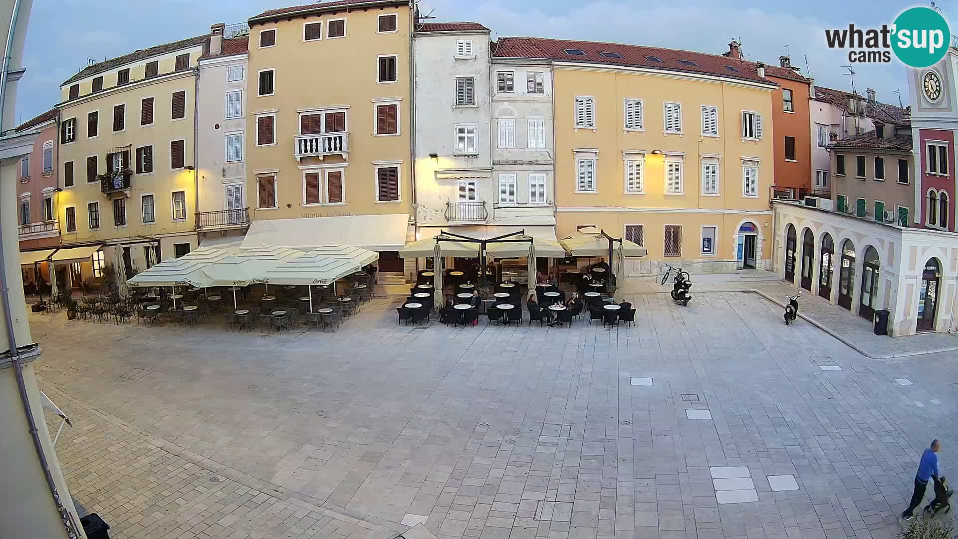 Spletna kamera Rovinj Center – Glavni trg
