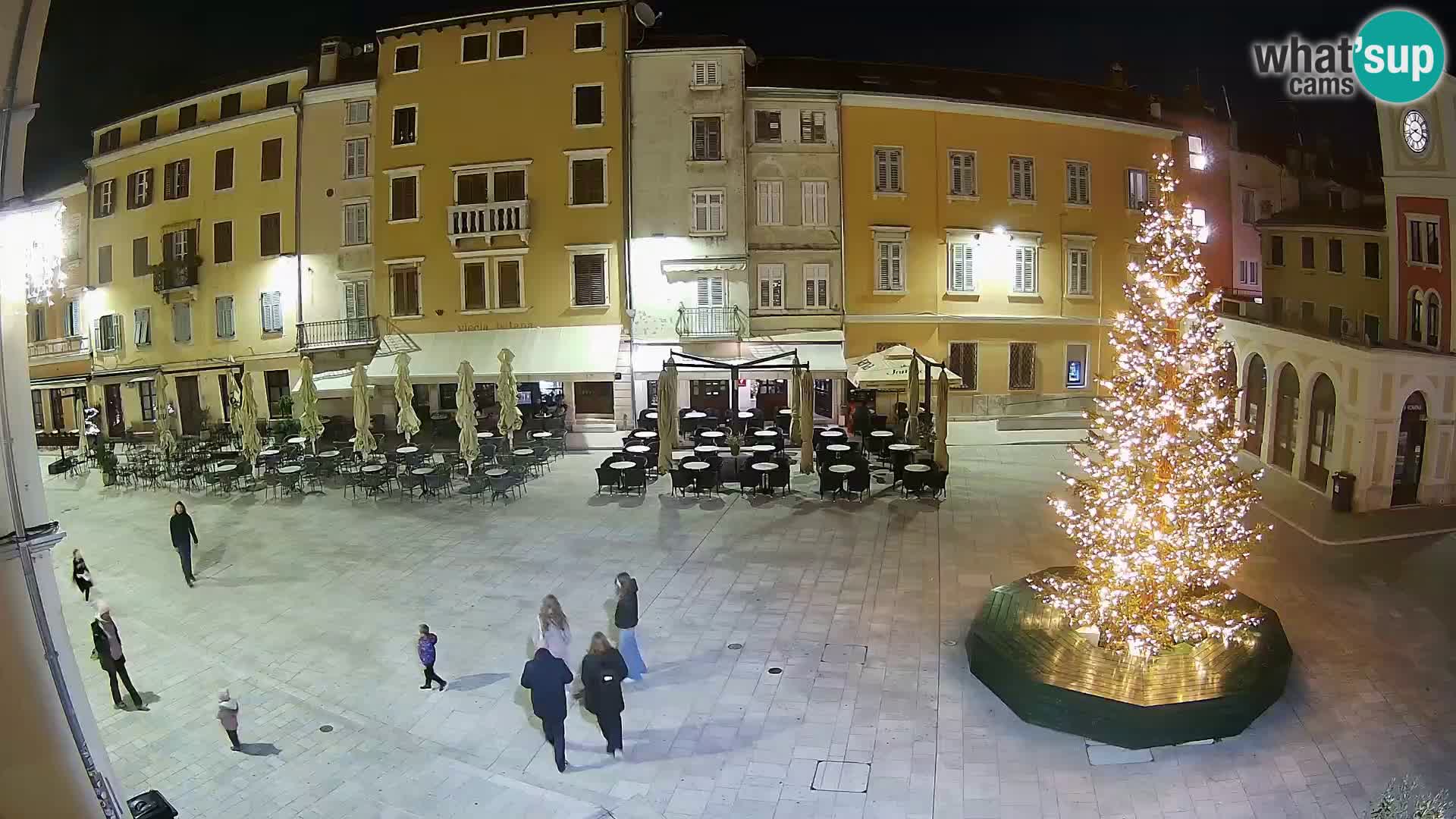 Spletna kamera Rovinj Center – Glavni trg