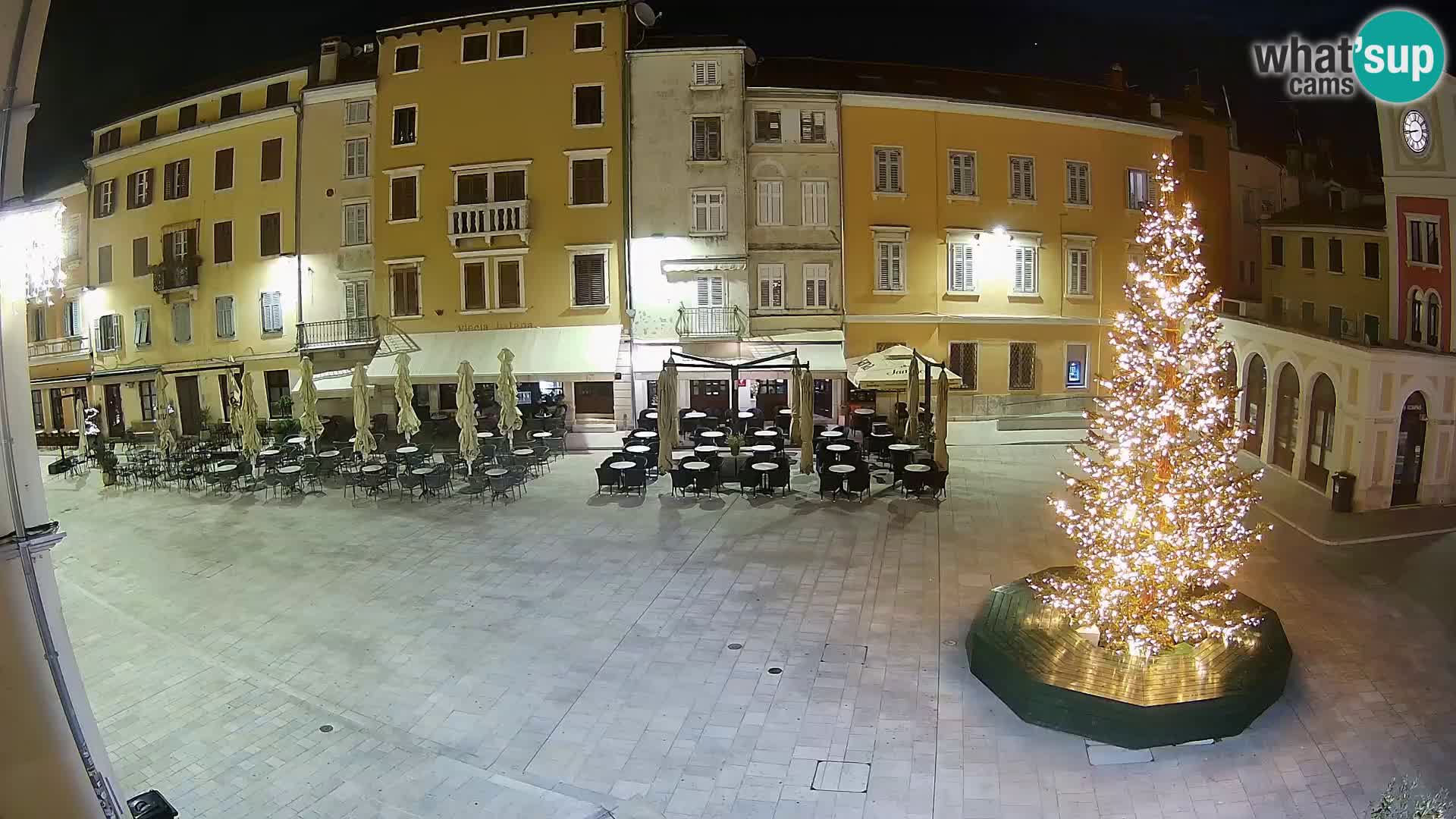 Spletna kamera Rovinj Center – Glavni trg