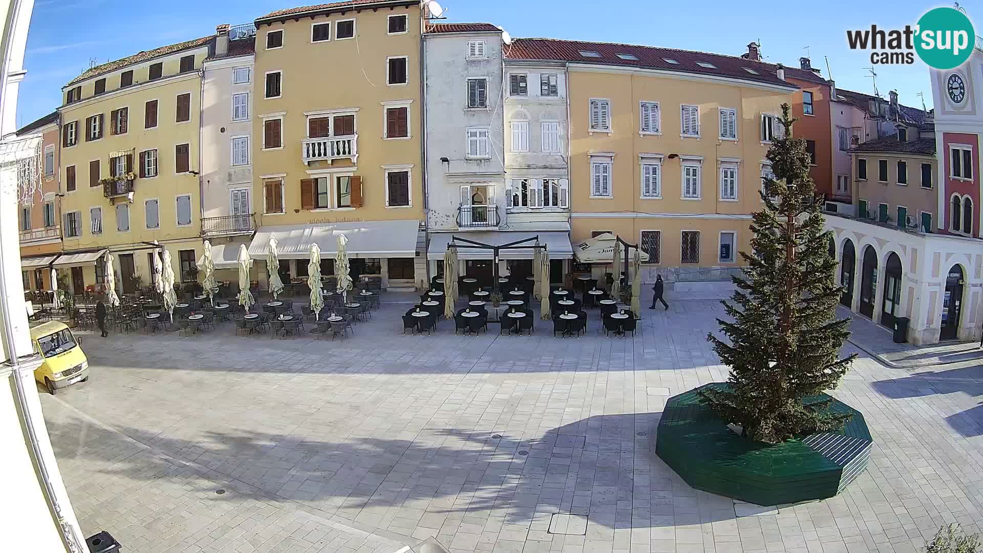 Spletna kamera Rovinj Center – Glavni trg