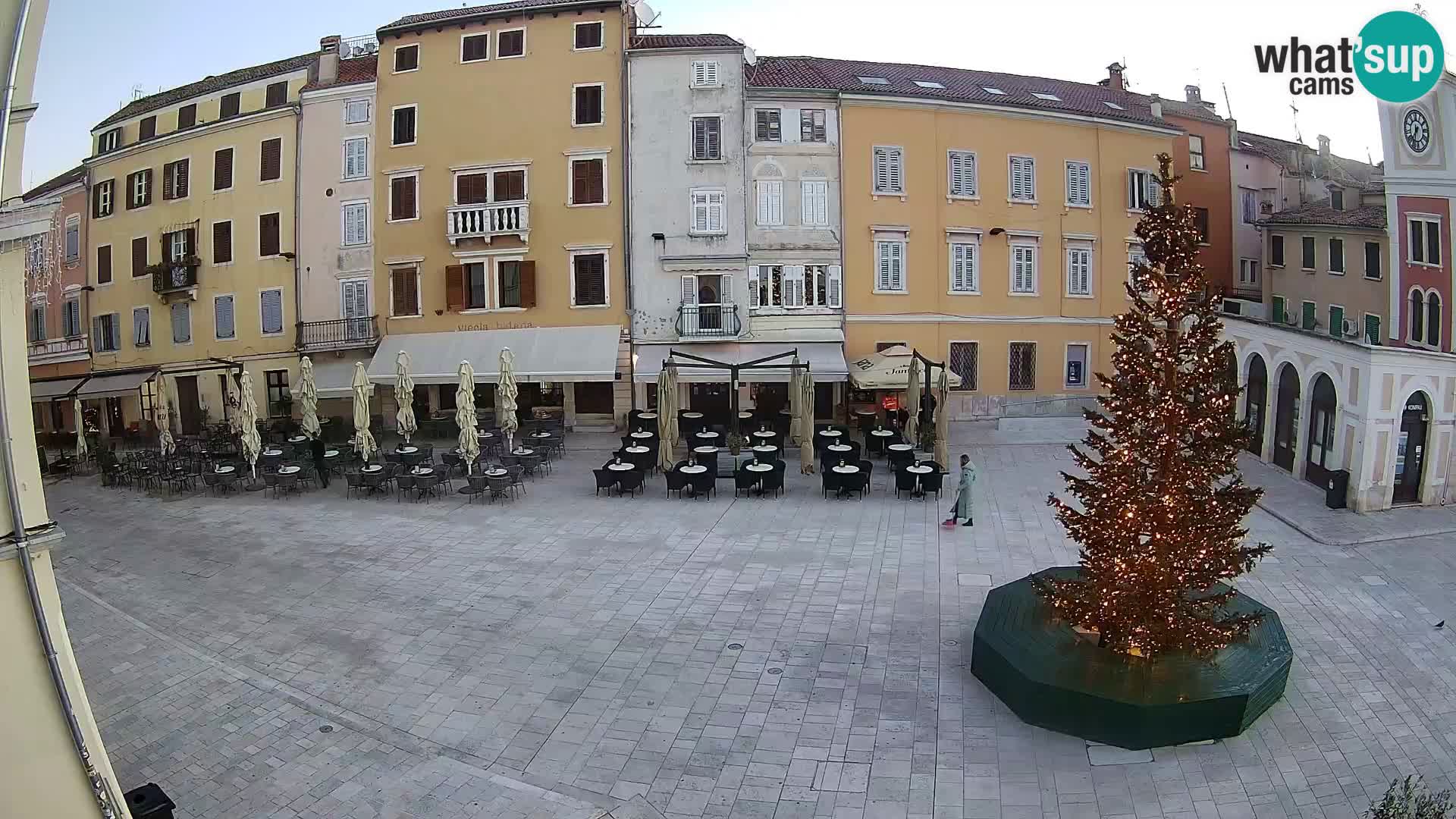 Spletna kamera Rovinj Center – Glavni trg