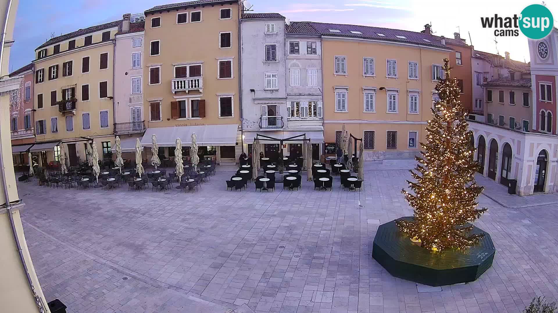 Webcam Rovinj Zentrum – Hauptplatz in Echtzeit