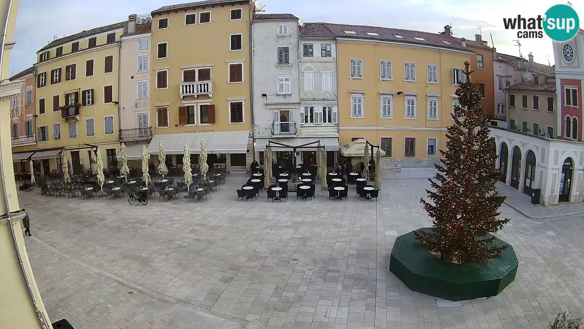 Spletna kamera Rovinj Center – Glavni trg